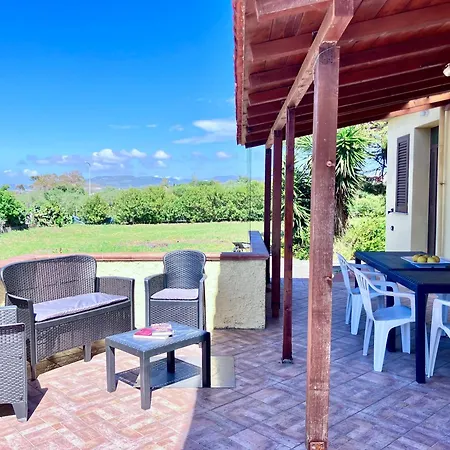 Portion Of With Garden, About 1km From The Beach *
